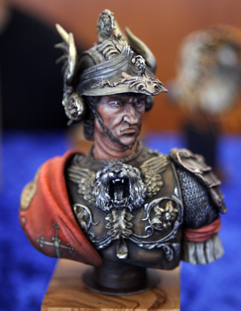 l11-bust05